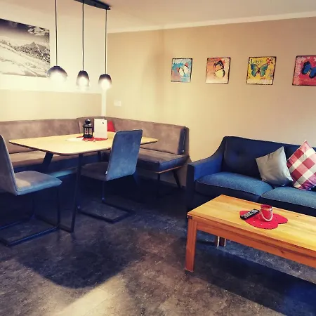 诺伊豪斯苑酒店 * 迈尔霍芬