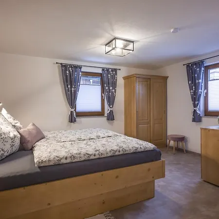 诺伊豪斯苑酒店